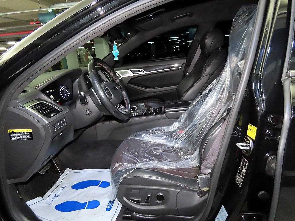 Genesis G80 - Vista 6