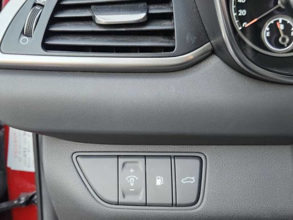 Genesis G70 - Vista 12