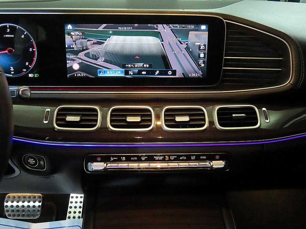 Mercedes Benz GLE Class - Vista 11