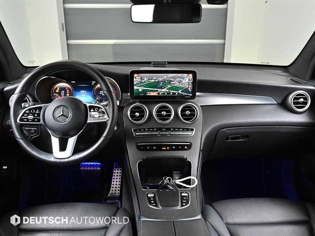 Mercedes Benz GLC Class - Vista 7