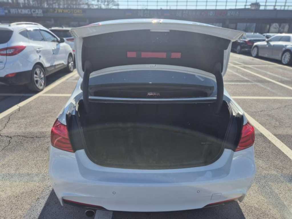 BMW 3 series 2018 Blanco - Importación desde Corea - HF Imports Iquique - Foto 17