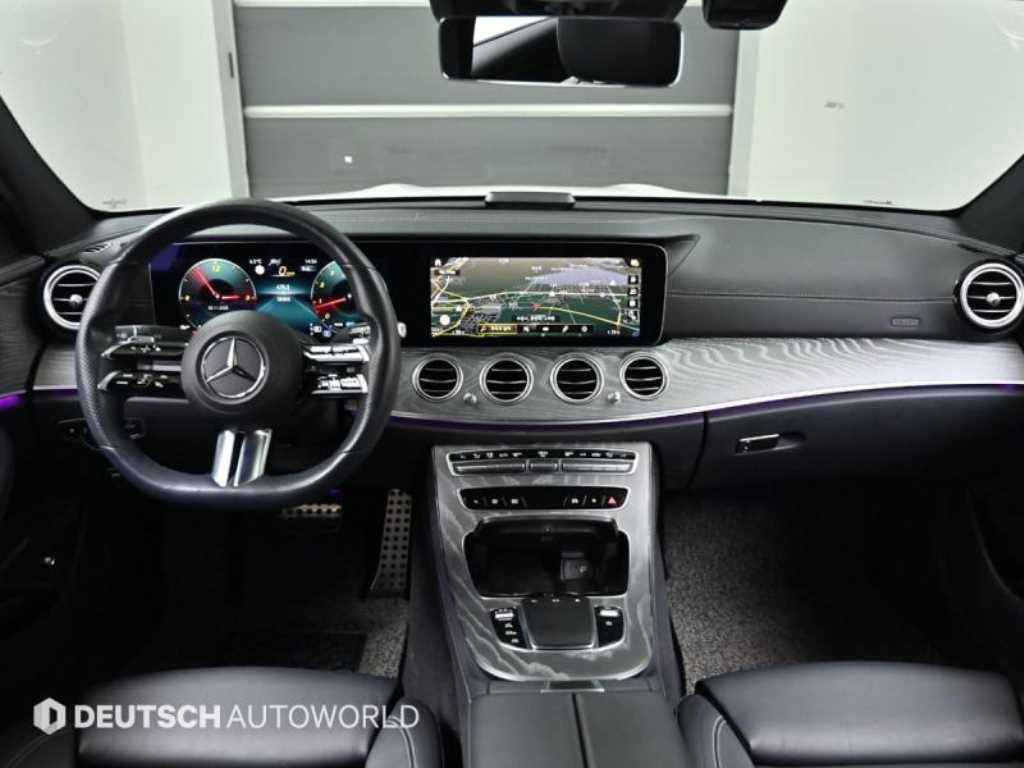 Mercedes Benz E class - Vista 7