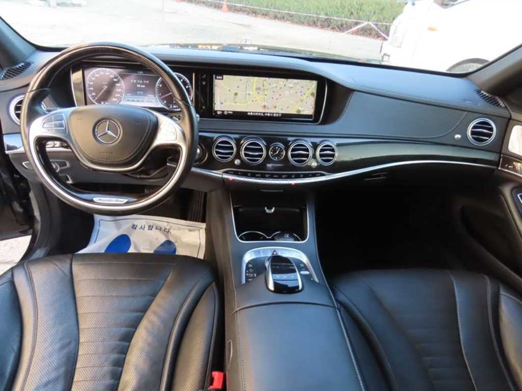 Mercedes Benz S Class - Vista 7