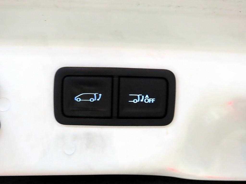 HYUNDAI Staria 2022 Blanco - Importación desde Corea - HF Imports Iquique - Foto 16