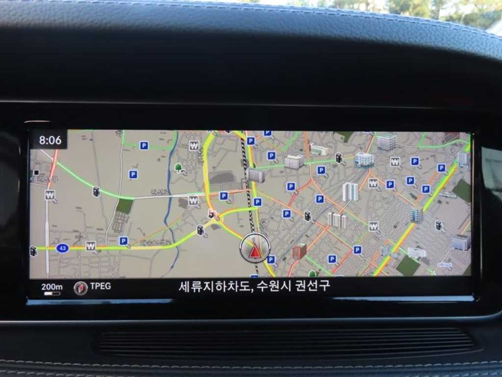 Mercedes Benz S Class - Vista 11