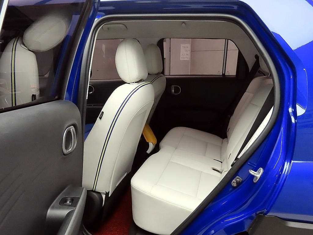 HYUNDAI Casper - Vista 8