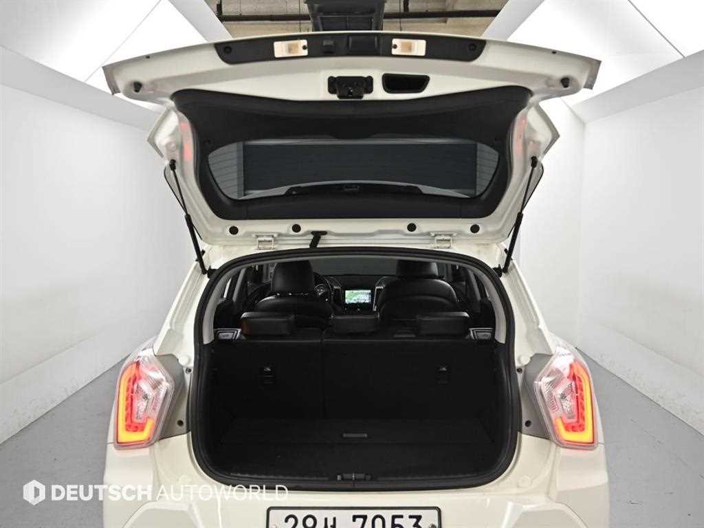 Ssangyong Tivoli 2018 Blanco - Importación desde Corea - HF Imports Iquique - Foto 20