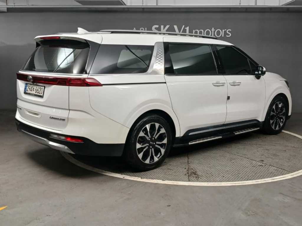 KIA Carnival - Vista 4