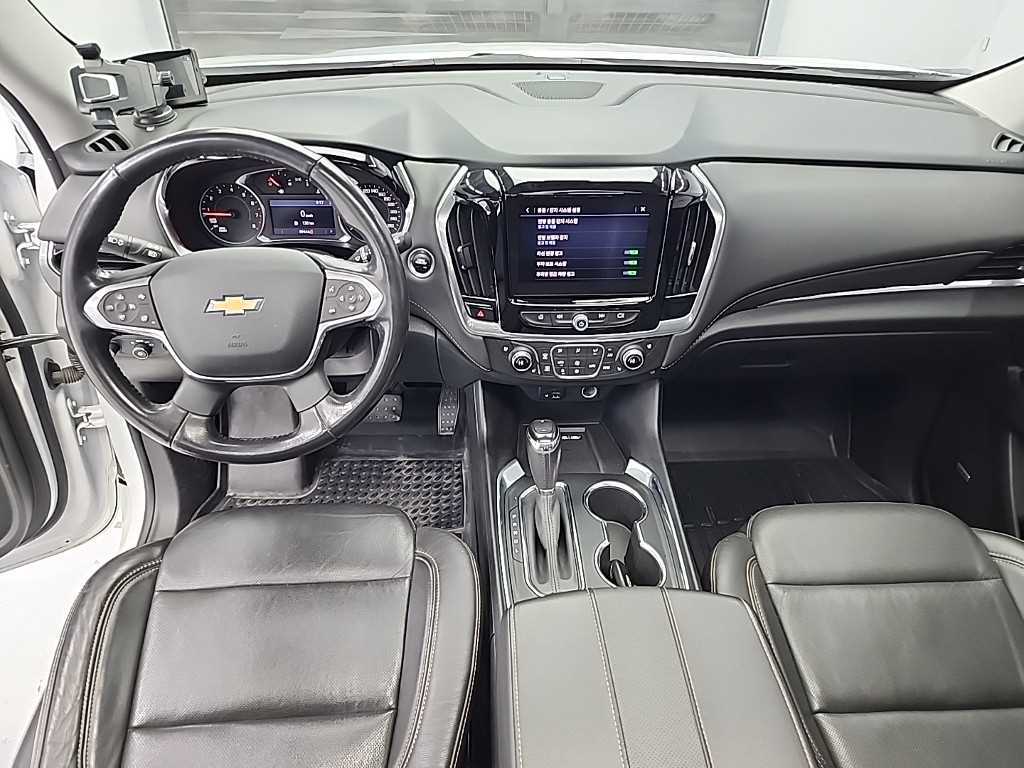 Chevrolet Travers - Vista 7