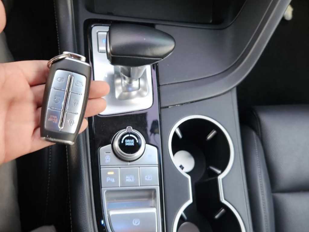 Genesis G70 2022 Rojo - Importación desde Corea - HF Imports Iquique - Foto 18