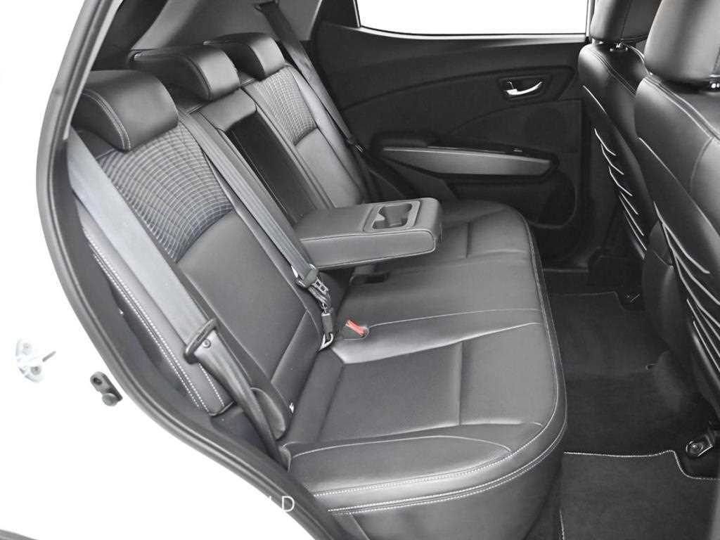 Ssangyong Tivoli - Vista 12