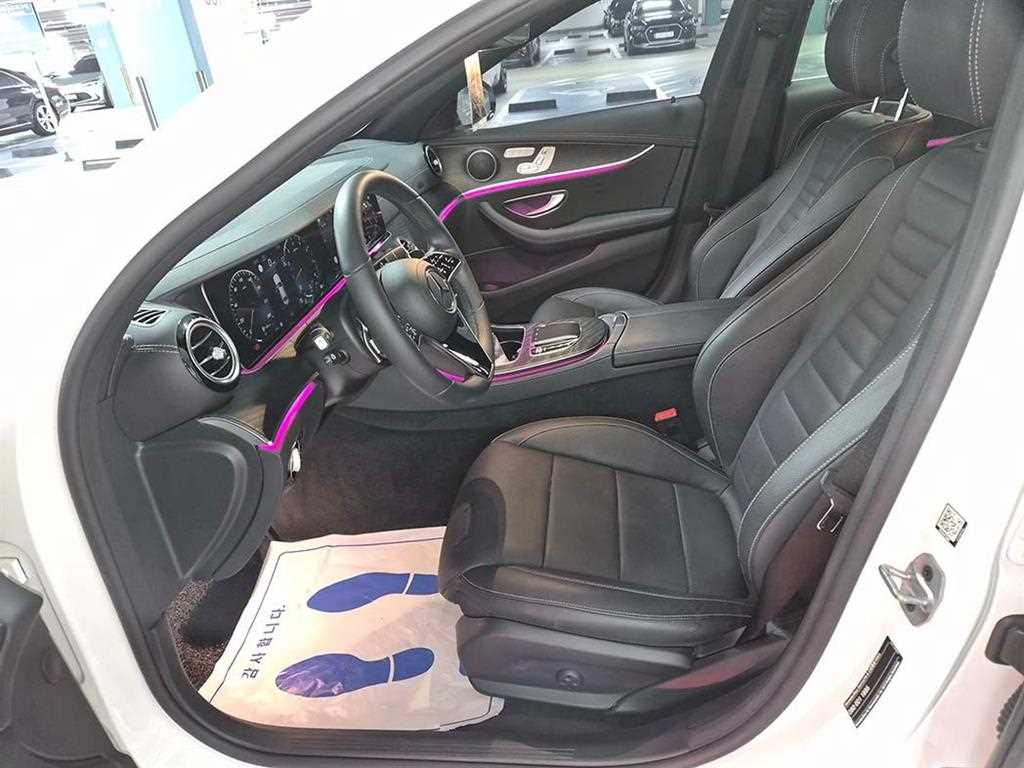 Mercedes Benz E class - Vista 6