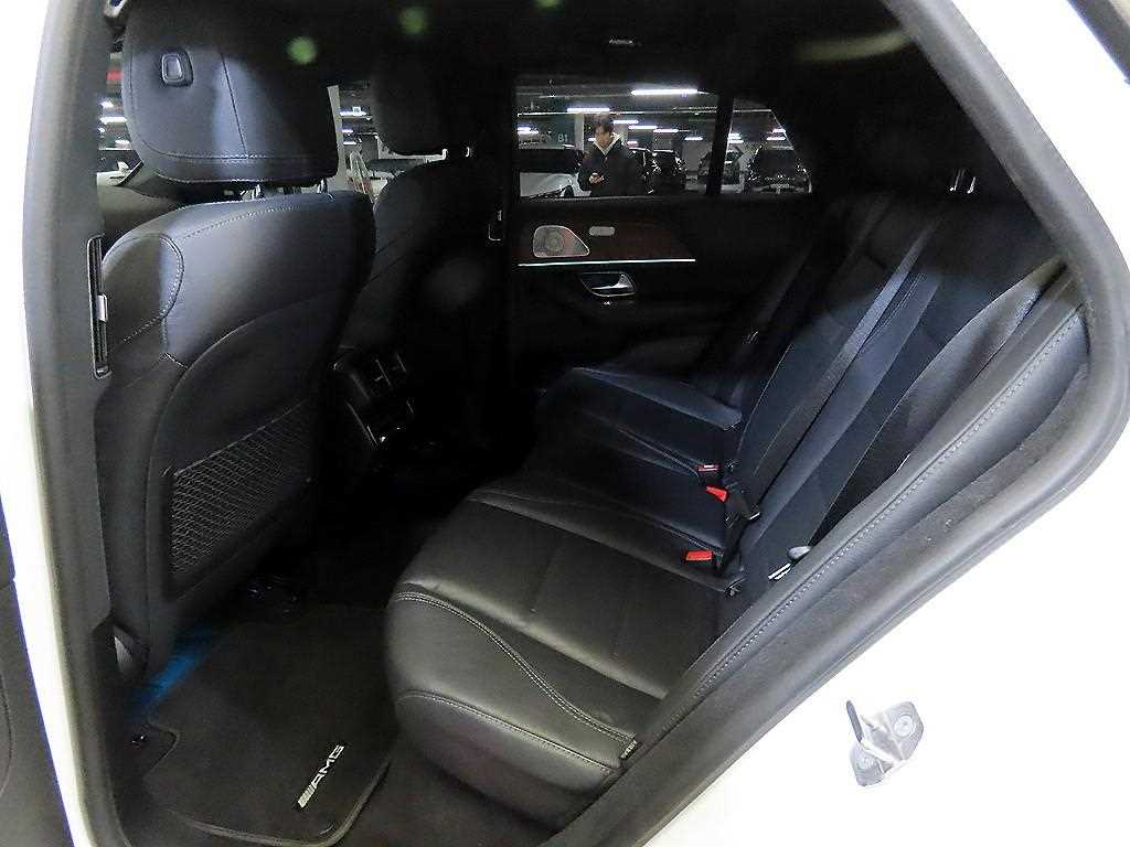 Mercedes Benz GLE Class - Vista 7