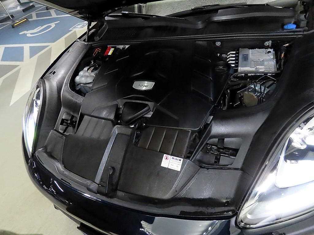 Porsche Cayenne 2019 Negro - Importación desde Corea - HF Imports Iquique - Foto 19