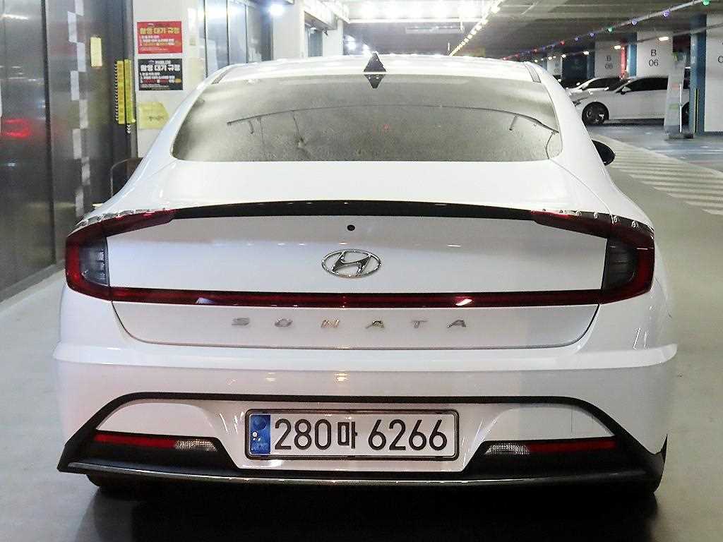 HYUNDAI Sonata - Vista 5