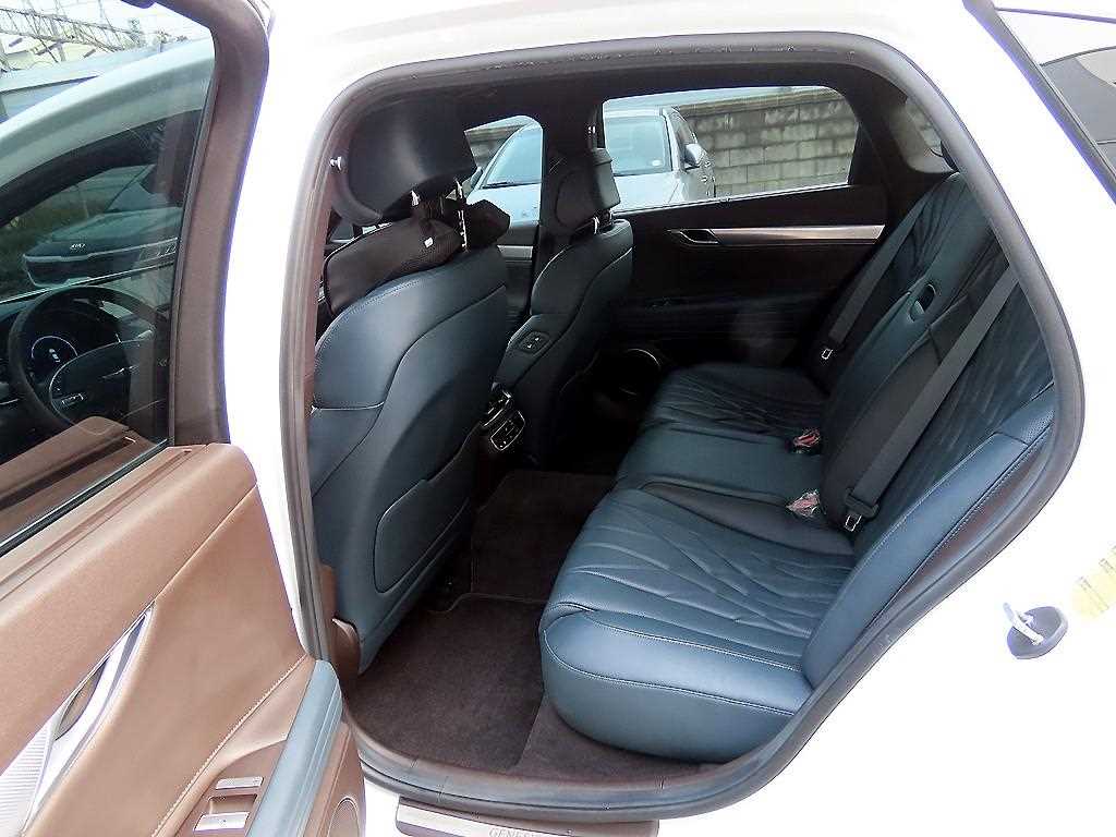 Genesis G80 - Vista 6