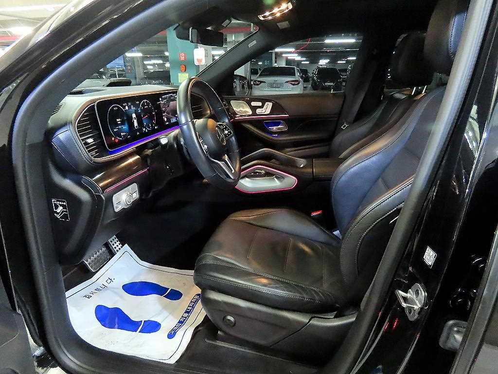 Mercedes Benz GLE Class - Vista 6