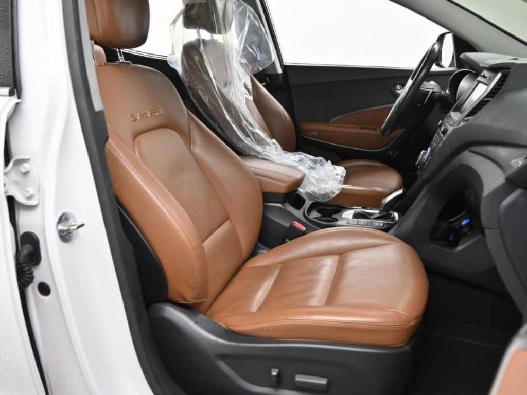 HYUNDAI Santa Fe - Vista 10