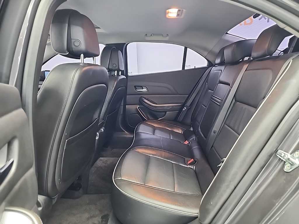 Chevrolet Malibu - Vista 12