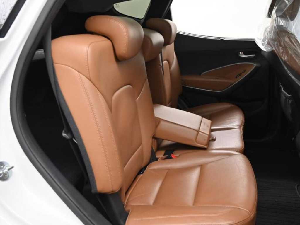 HYUNDAI Santa Fe - Vista 12
