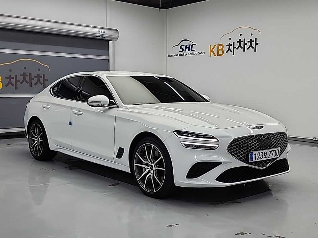 Genesis G70 - Vista 4