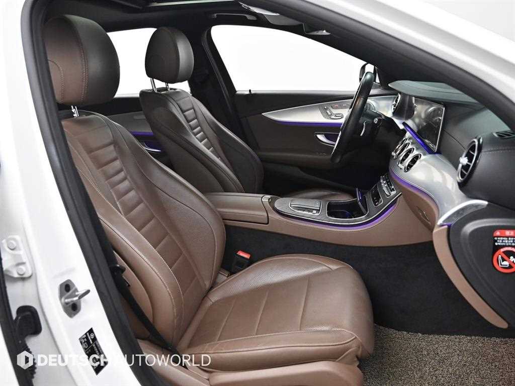 Mercedes Benz E class - Vista 10