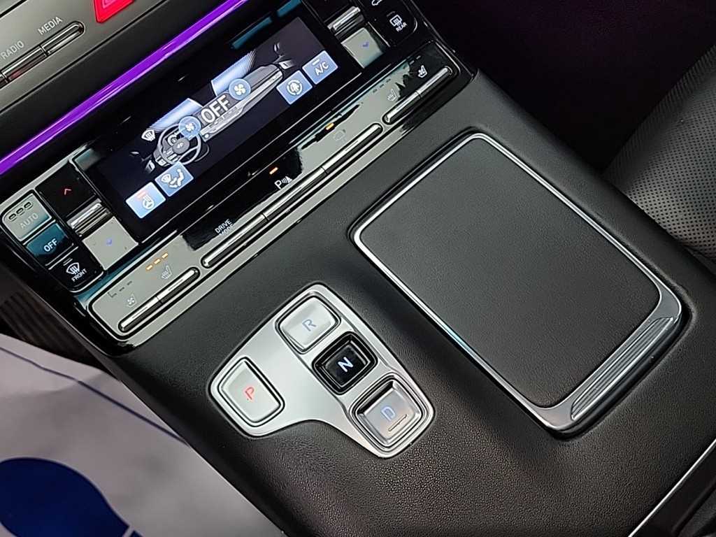 HYUNDAI Grandeur - Vista 8