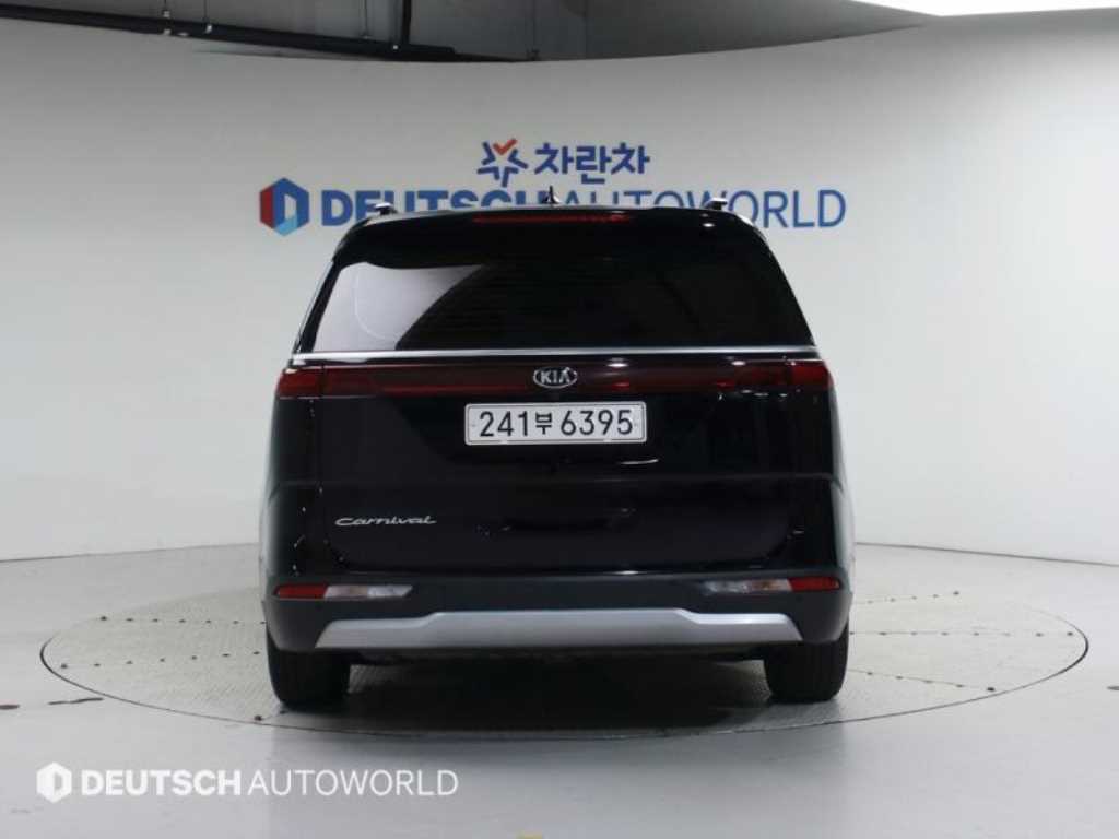 KIA Carnival - Vista 4