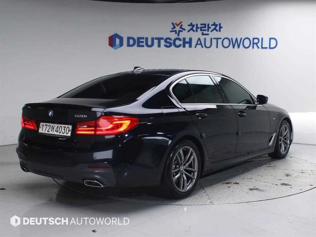 BMW 5 Series - Vista 5