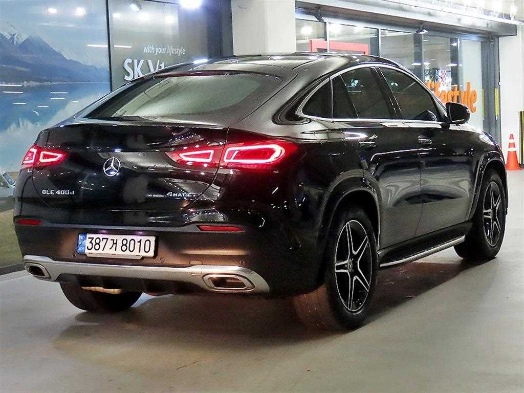 Mercedes Benz GLE Class - Vista 4