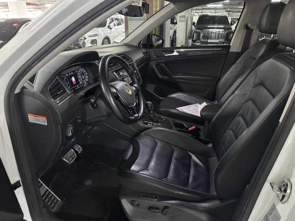 Volkswagen Tiguan - Vista 4