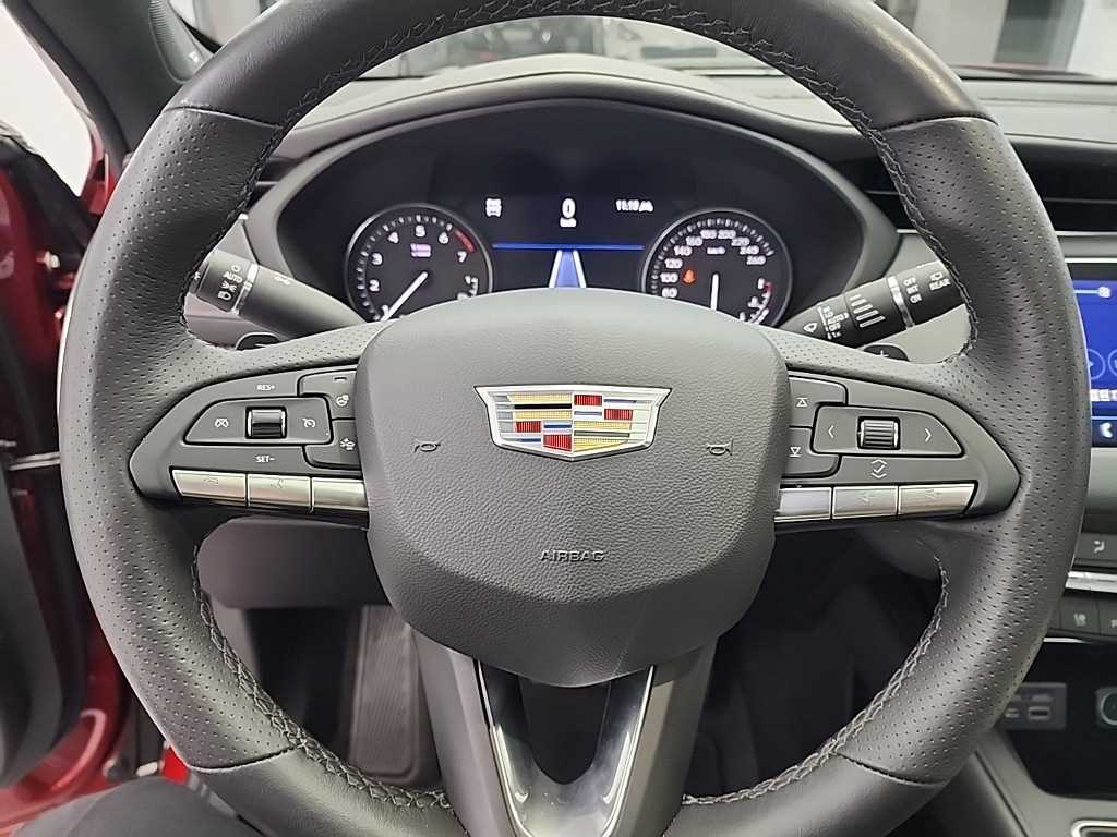 Cadillac XT4 - Vista 9