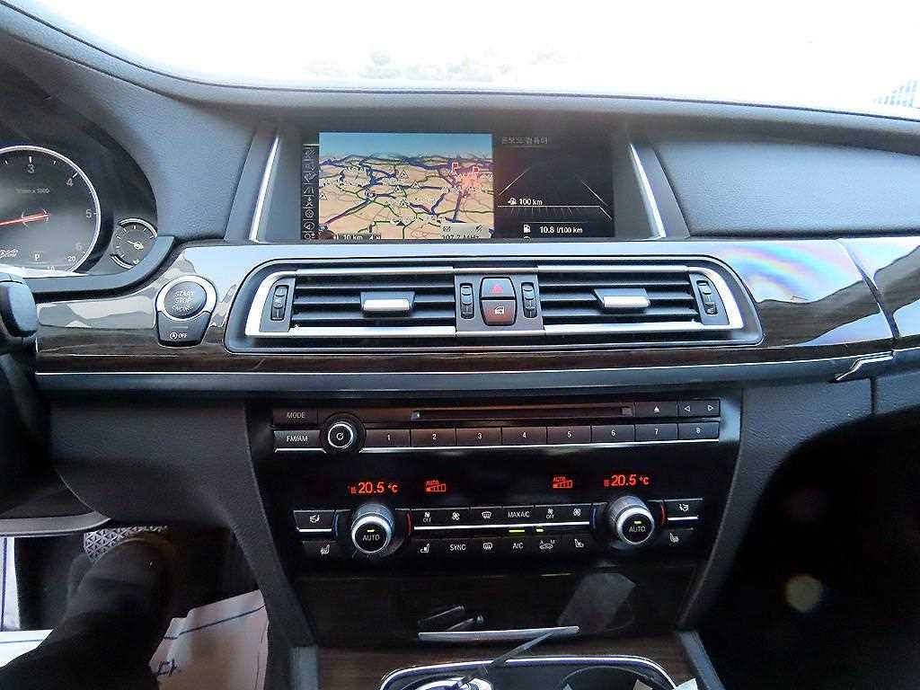 BMW 7 Series 2015 Plateado - Importación desde Corea - HF Imports Iquique - Foto 14