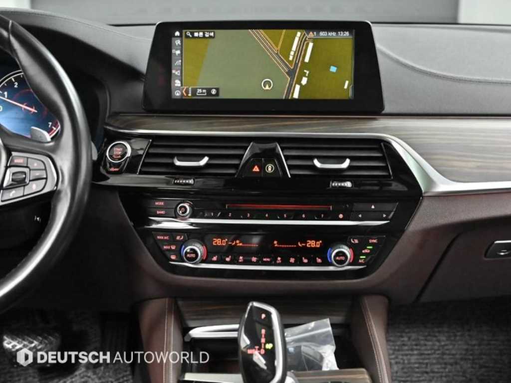 BMW 5 Series 2018 skyblue - Importación desde Corea - HF Imports Iquique - Foto 14