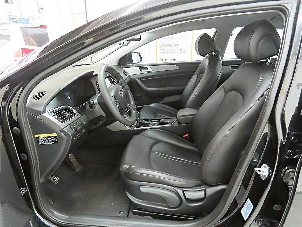 HYUNDAI Sonata - Vista 5