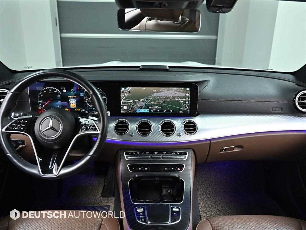 Mercedes Benz E class - Vista 7