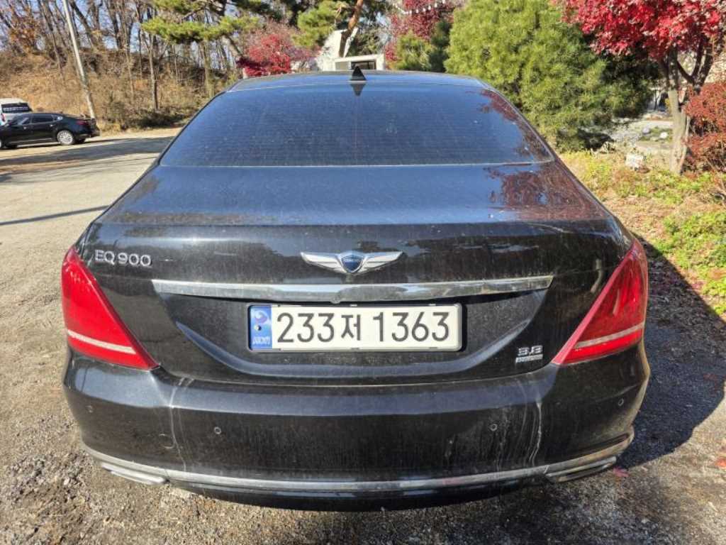 Genesis EQ900 - Vista 4