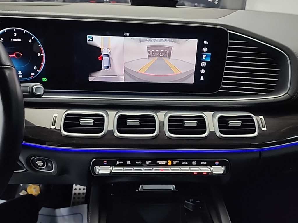 Mercedes Benz GLE Class - Vista 10