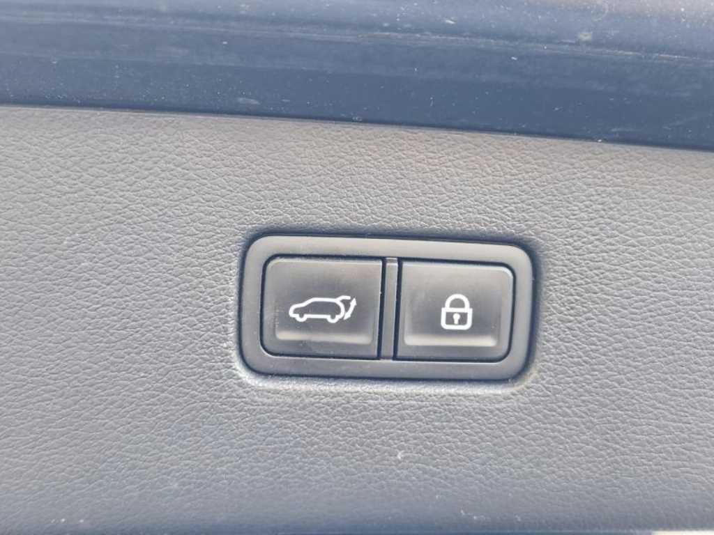 Genesis GV80 - Vista 6