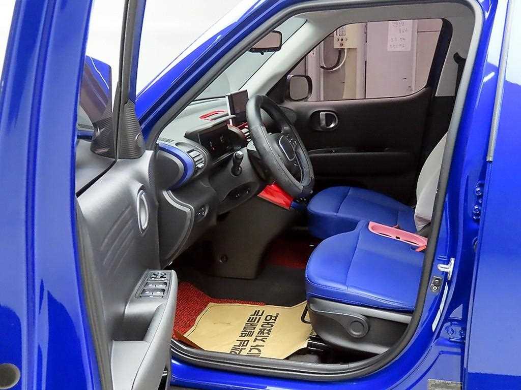 HYUNDAI Casper - Vista 7