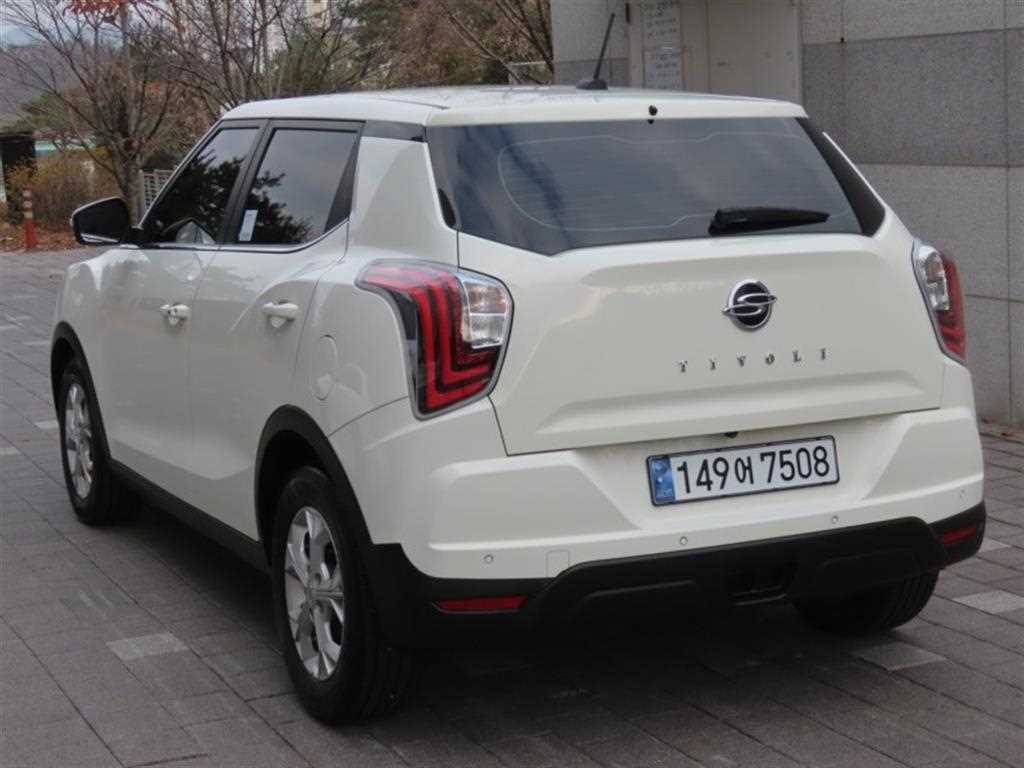 Ssangyong Tivoli - Vista 4