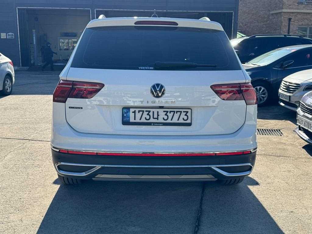 Volkswagen Tiguan - Vista 4