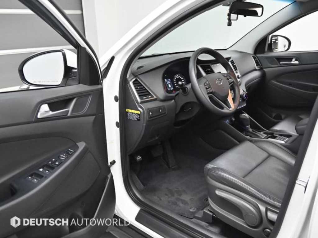 HYUNDAI Tucson - Vista 11