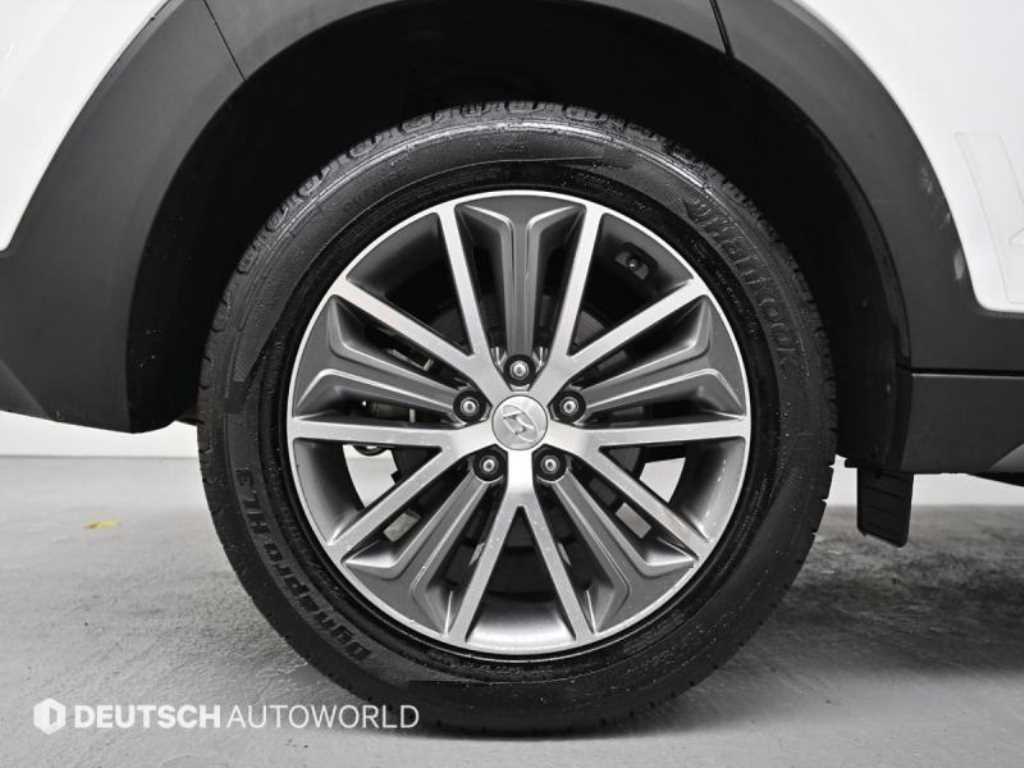 HYUNDAI Tucson - Vista 5