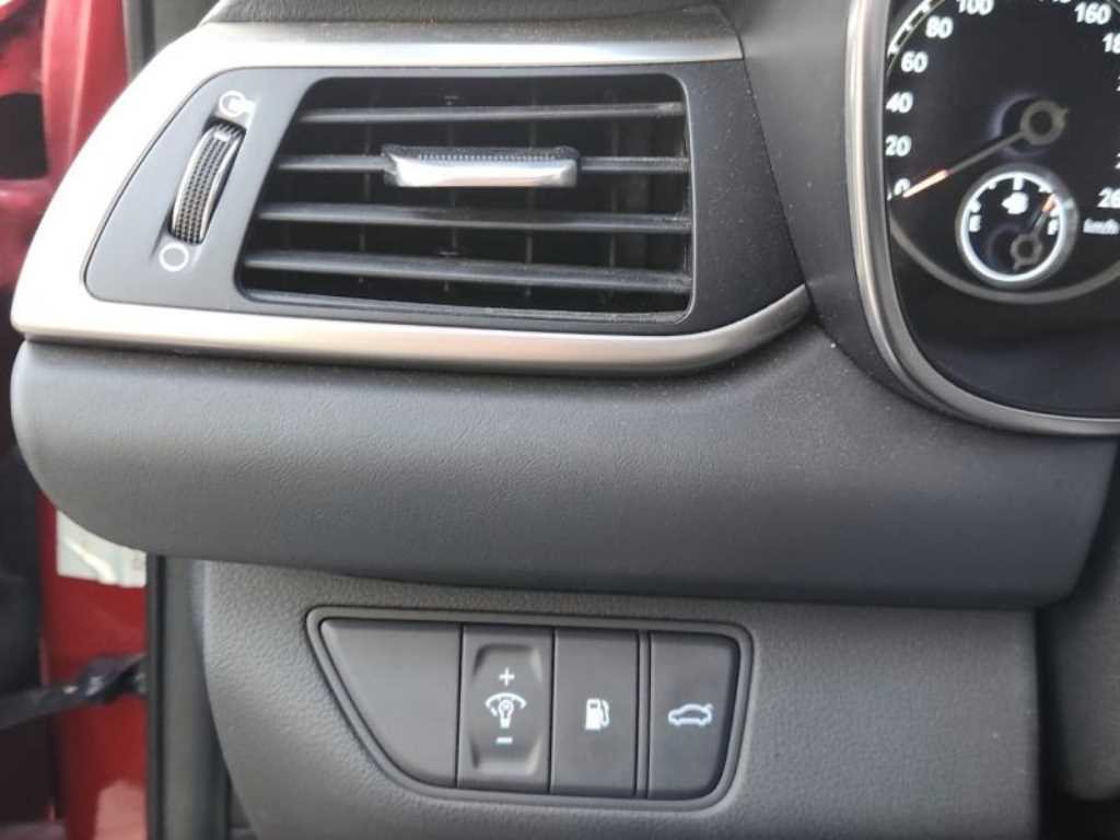 Genesis G70 - Vista 12