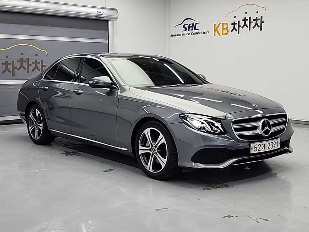 Mercedes Benz E class - Vista 4