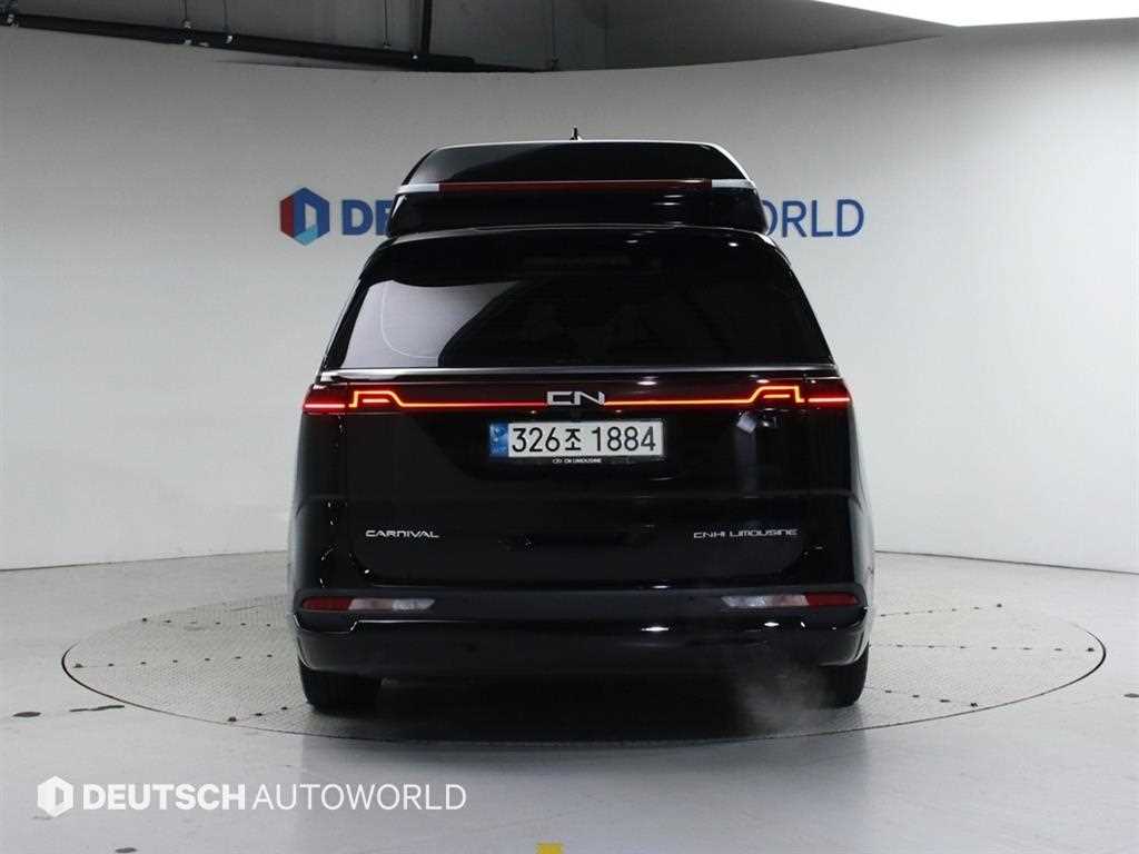 KIA Carnival - Vista 4