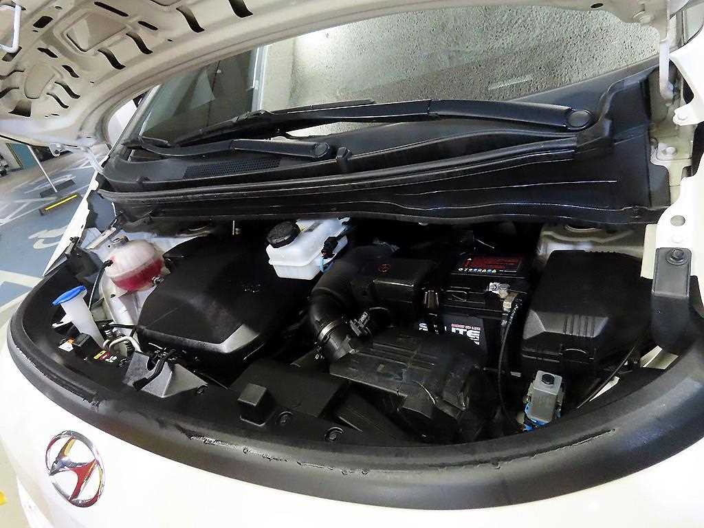 HYUNDAI Staria 2022 Blanco - Importación desde Corea - HF Imports Iquique - Foto 18