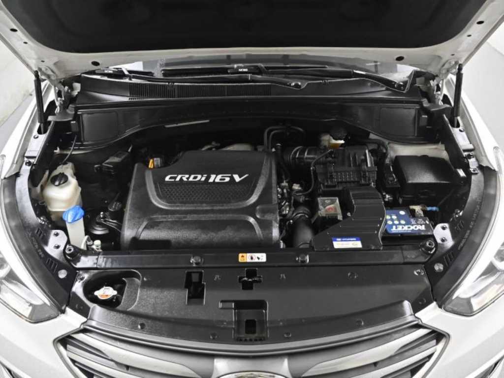 HYUNDAI Santa Fe - Vista 6