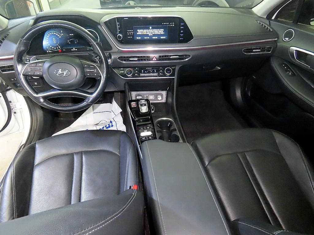 HYUNDAI Sonata - Vista 10